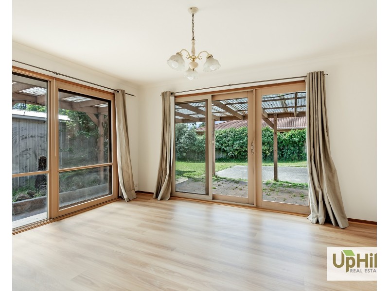 31 Courtenay Avenue, Cranbourne North VIC 3977