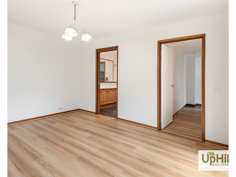 31 Courtenay Avenue, Cranbourne North VIC 3977