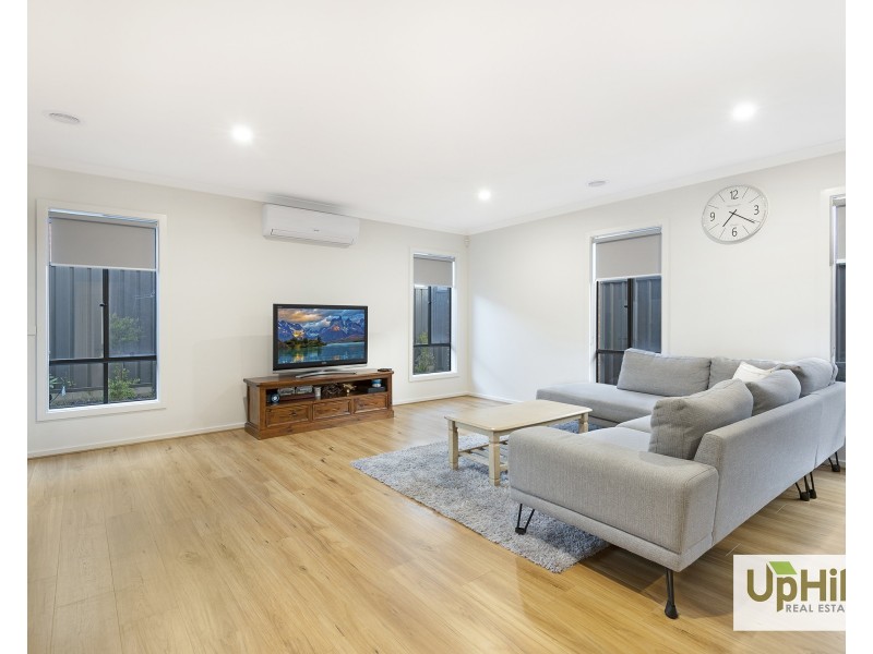 3  Ultra Way, Clyde North VIC 3978