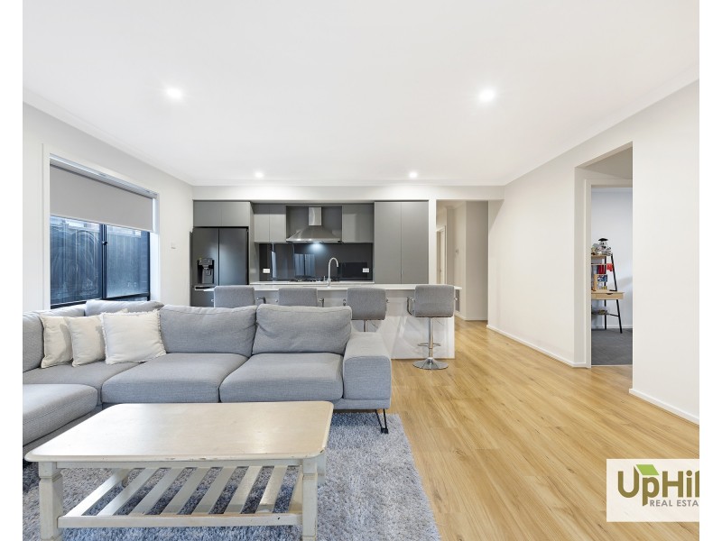 3  Ultra Way, Clyde North VIC 3978