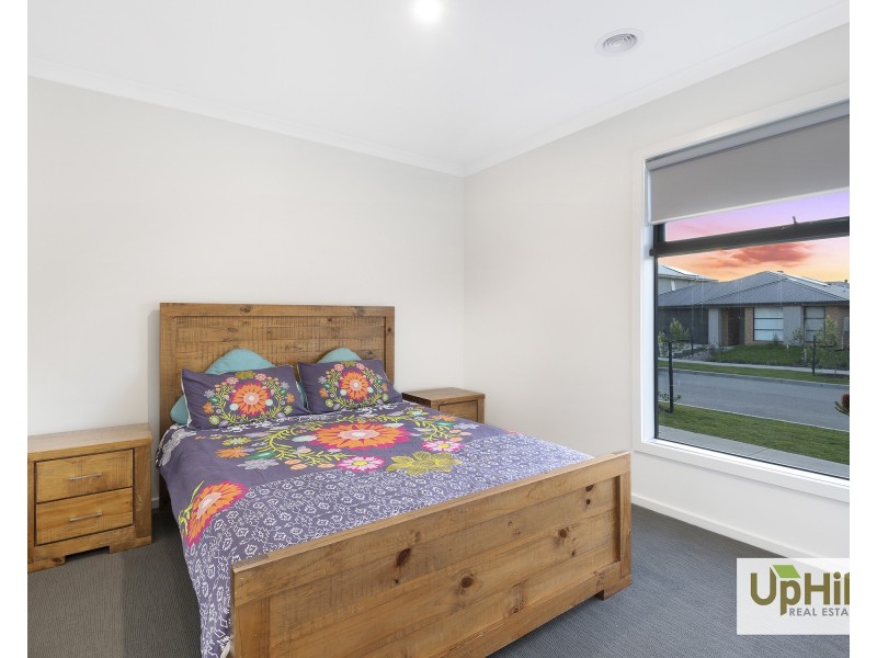 3  Ultra Way, Clyde North VIC 3978