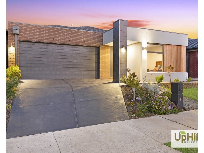 3  Ultra Way, Clyde North VIC 3978