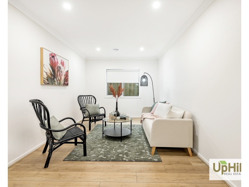 40 Burnbank Parade, Clyde North VIC 3978