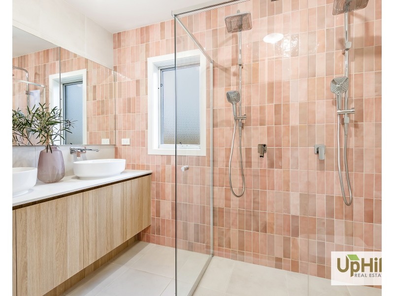 40 Burnbank Parade, Clyde North VIC 3978