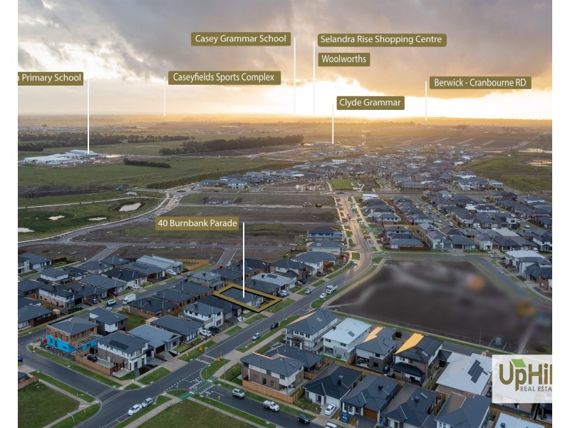 40 Burnbank Parade, Clyde North VIC 3978