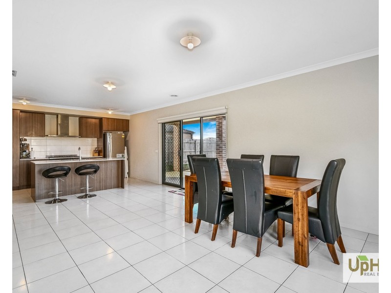 74 FIORELLI BOULEVARD, Cranbourne East VIC 3977