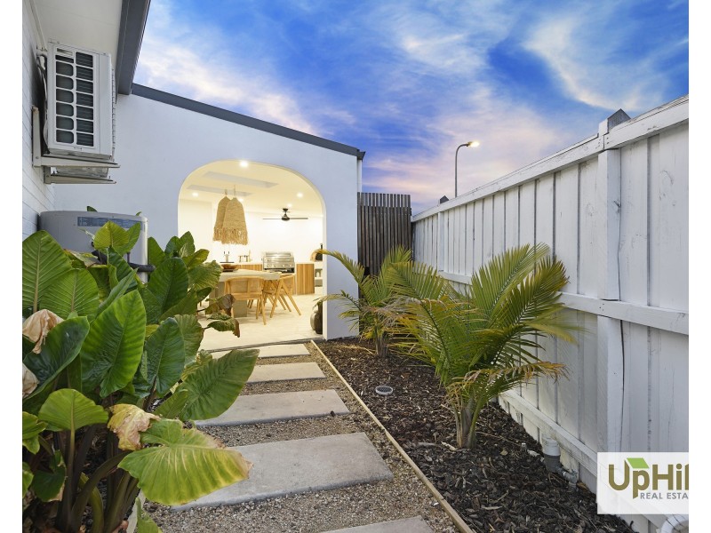 1 Punt Way, Clyde VIC 3978