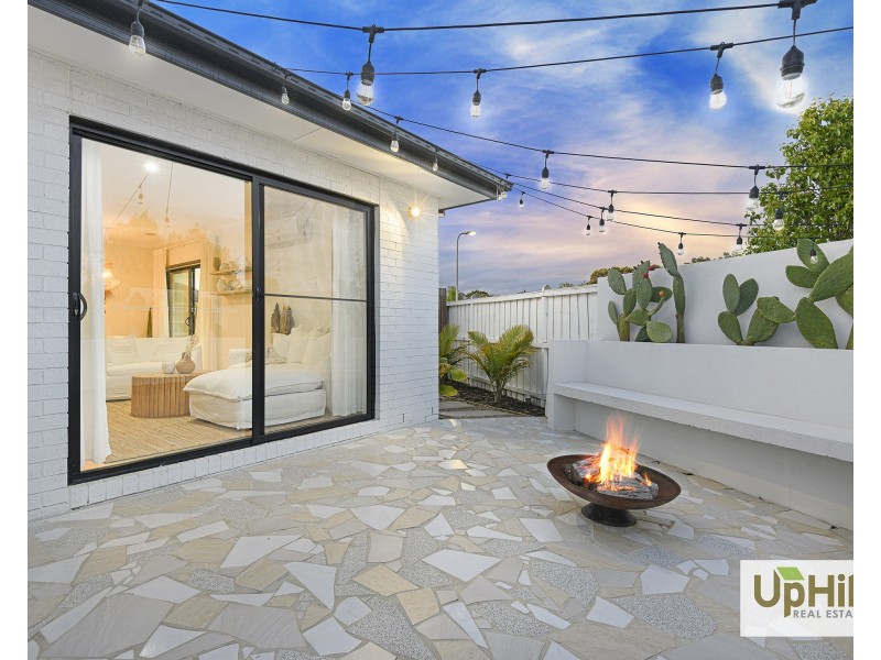 1 Punt Way, Clyde VIC 3978