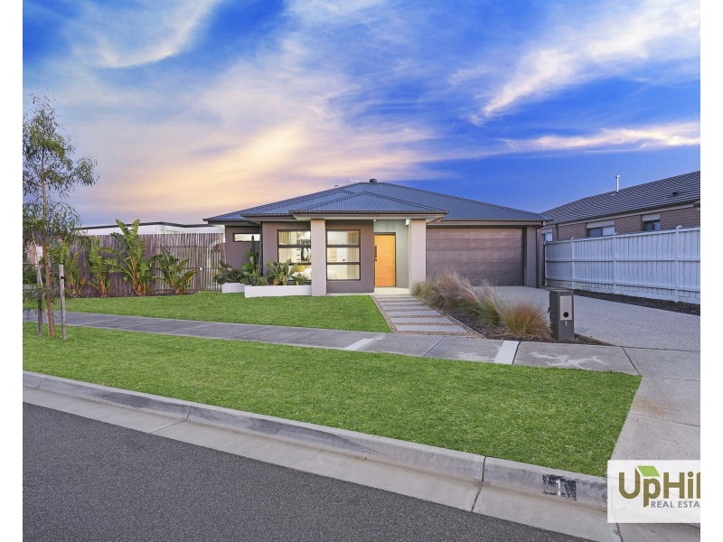 1 Punt Way, Clyde VIC 3978