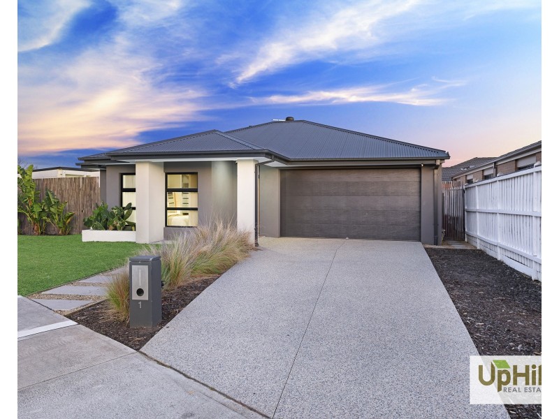 1 Punt Way, Clyde VIC 3978