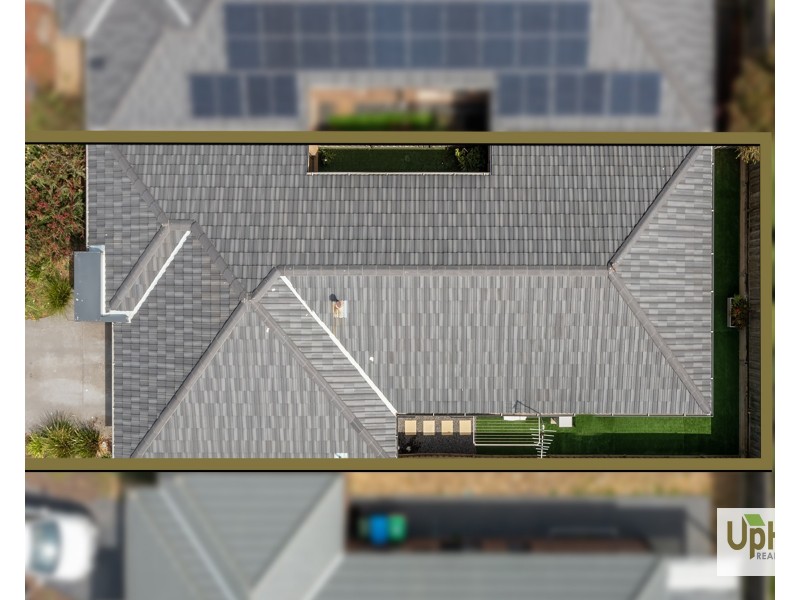 15 Cubbie Way, Clyde North VIC 3978