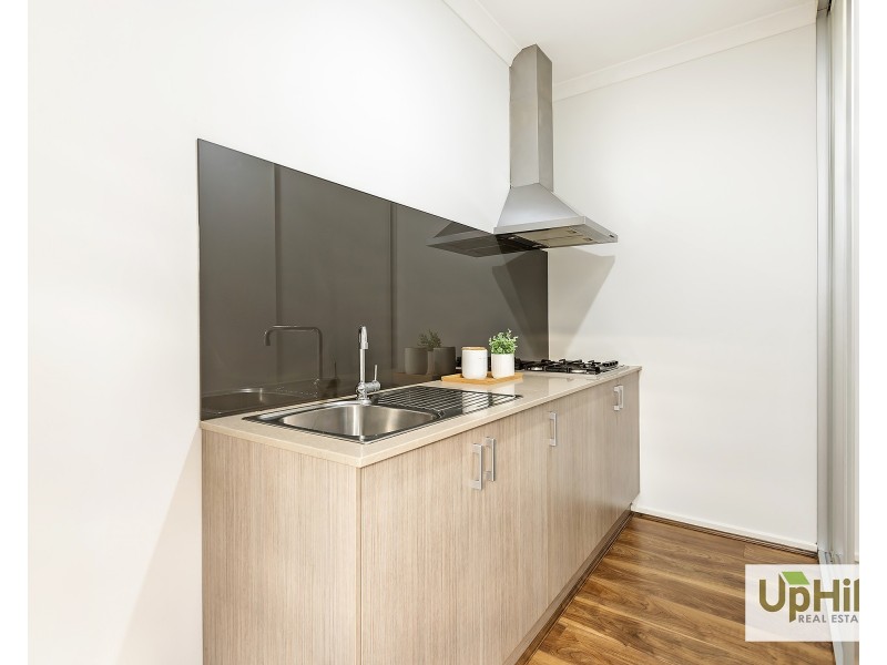 36 Glenrose Boulevard, Clyde North VIC 3978