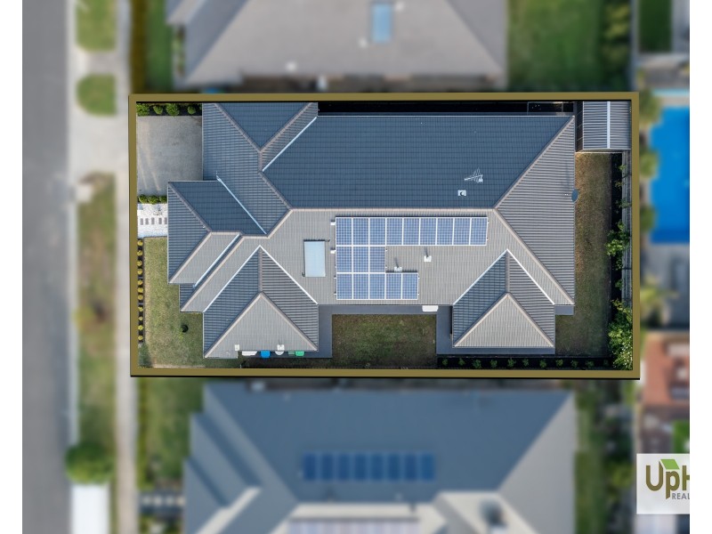 36 Glenrose Boulevard, Clyde North VIC 3978