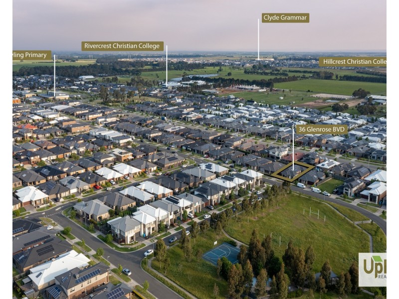 36 Glenrose Boulevard, Clyde North VIC 3978