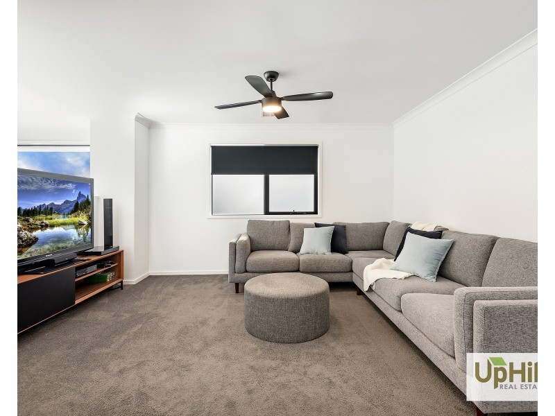 11 Mediterranean Avenue, Clyde VIC 3978