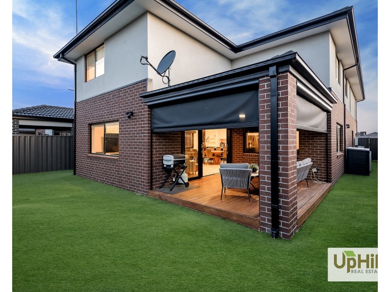 11 Mediterranean Avenue, Clyde VIC 3978