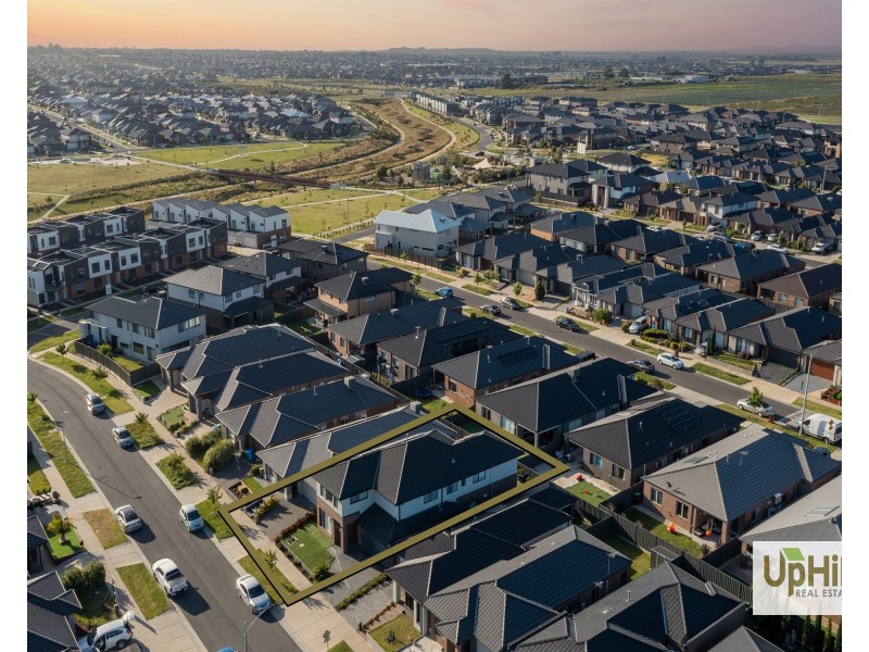 11 Mediterranean Avenue, Clyde VIC 3978