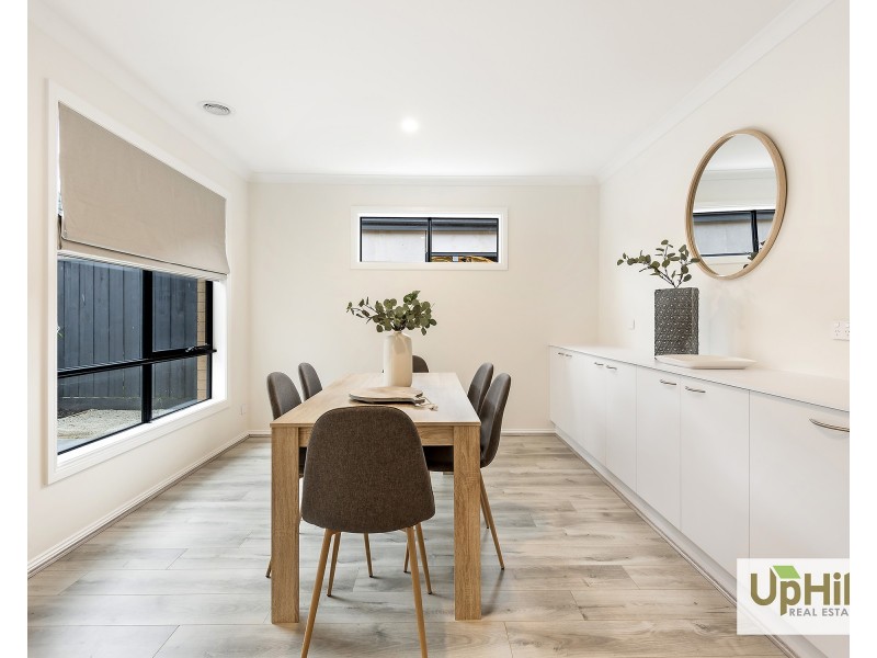 7 Tartan Drive, Clyde North VIC 3978