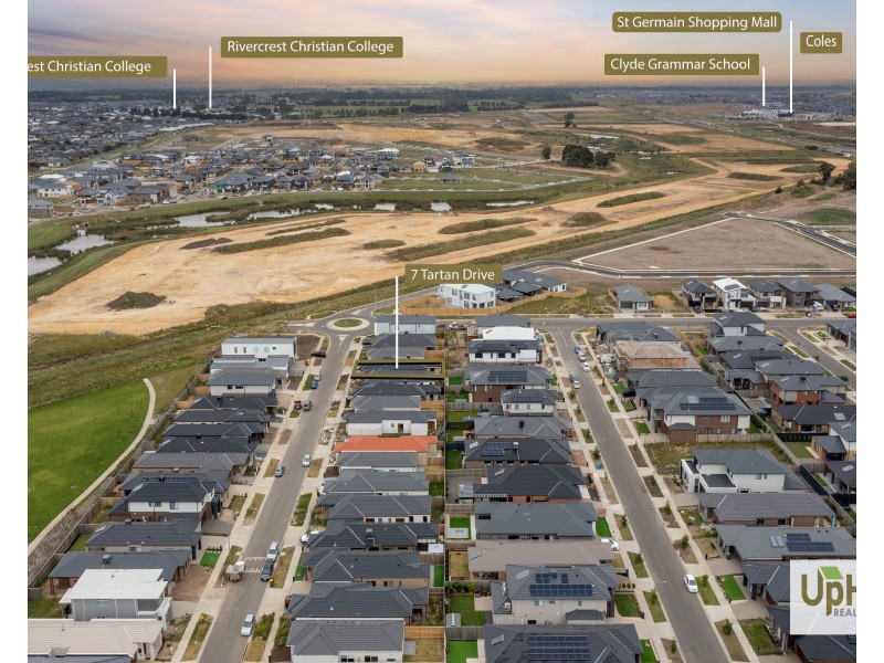 7 Tartan Drive, Clyde North VIC 3978