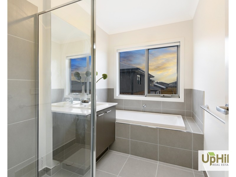 20 Fairweather Street, Clyde VIC 3978