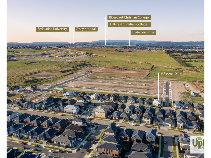 9 Aegean Street, Clyde North VIC 3978