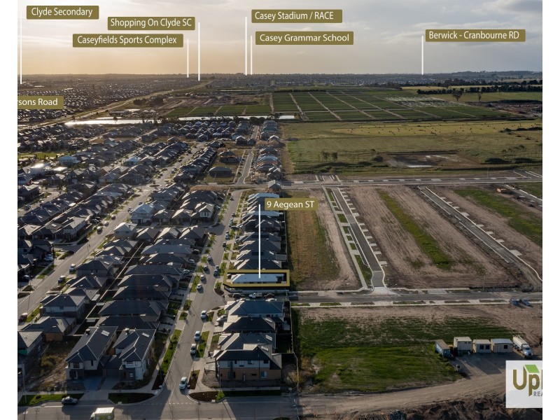 9 Aegean Street, Clyde North VIC 3978