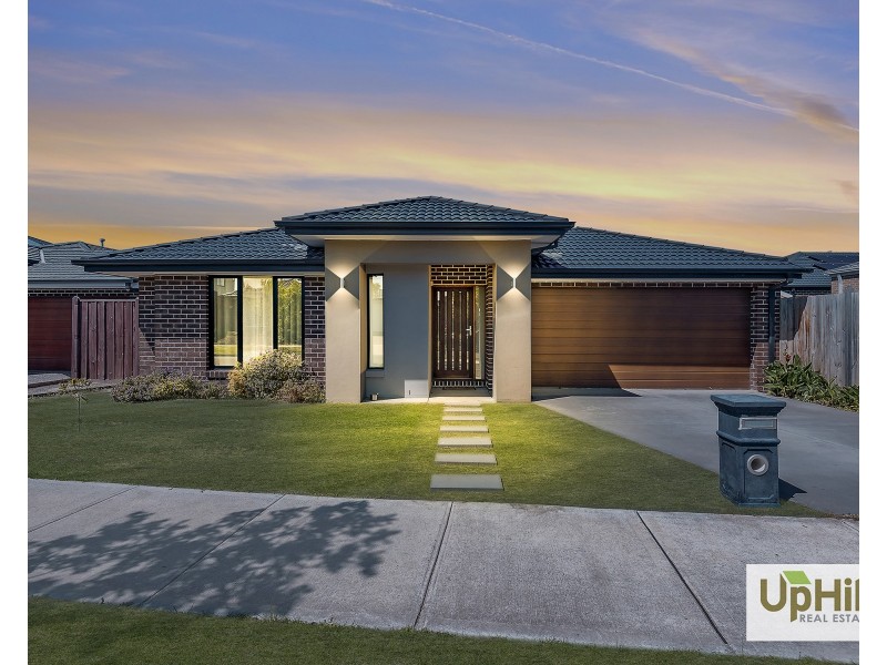 4 Hollybush Avenue, Clyde North VIC 3978