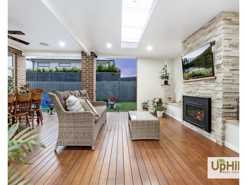 5 Marblelight Way, Clyde North VIC 3978