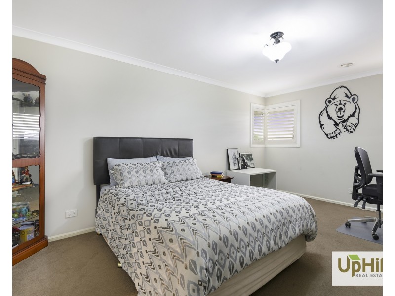 5 Marblelight Way, Clyde North VIC 3978
