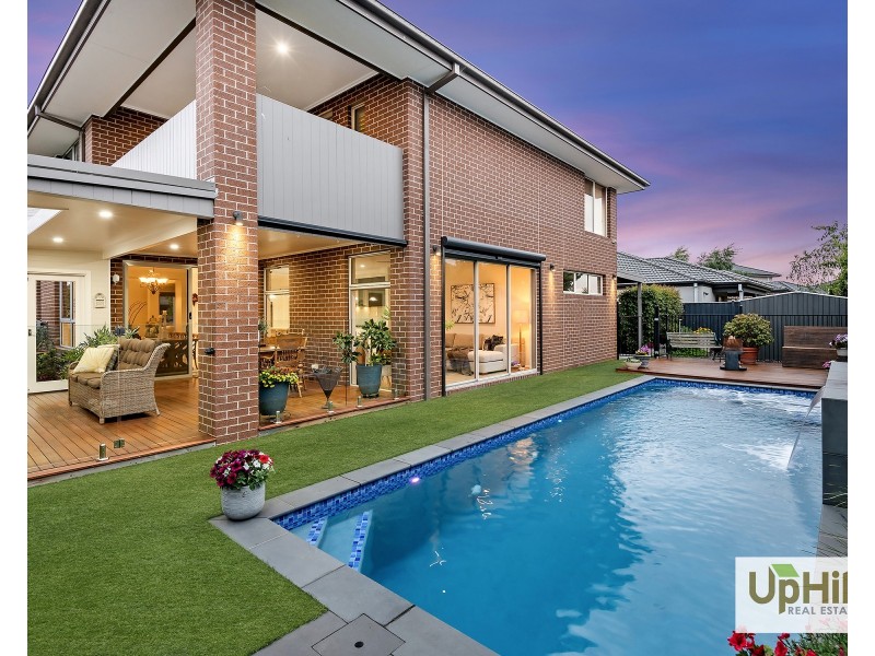 5 Marblelight Way, Clyde North VIC 3978
