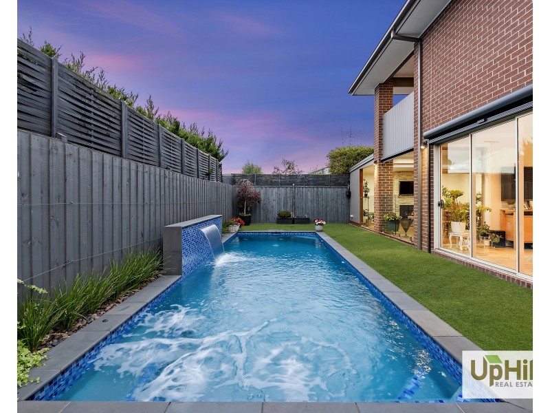 5 Marblelight Way, Clyde North VIC 3978
