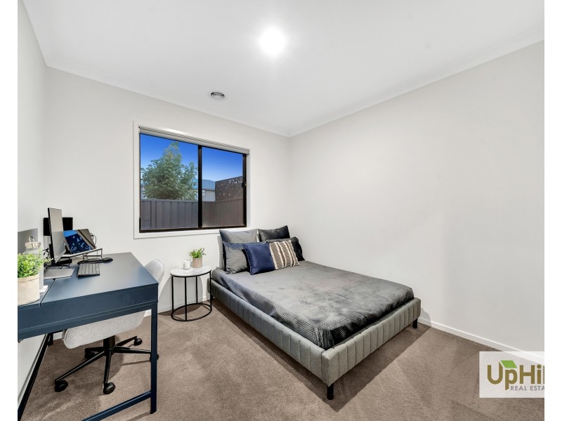 5 Danube Road, Clyde VIC 3978