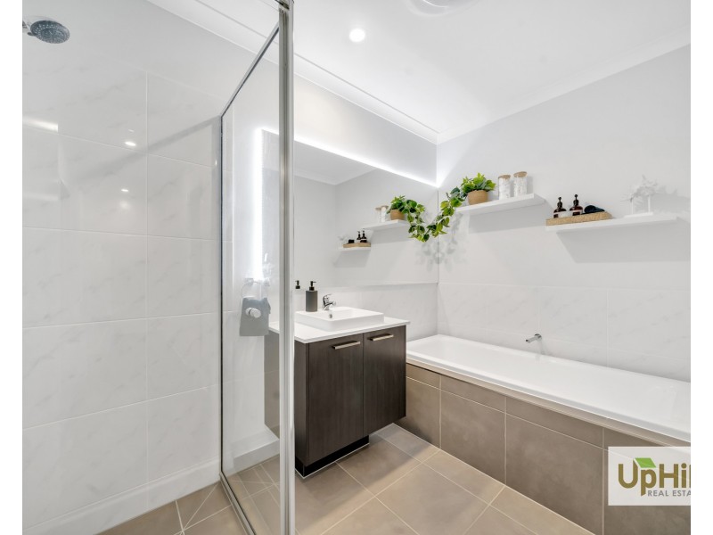 5 Danube Road, Clyde VIC 3978