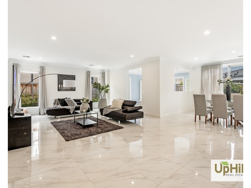 46 Salamanca Drive, Clyde North VIC 3978