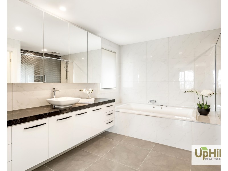 46 Salamanca Drive, Clyde North VIC 3978