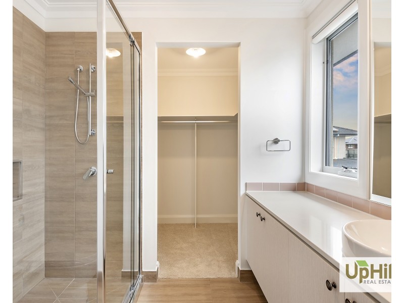 46 Salamanca Drive, Clyde North VIC 3978