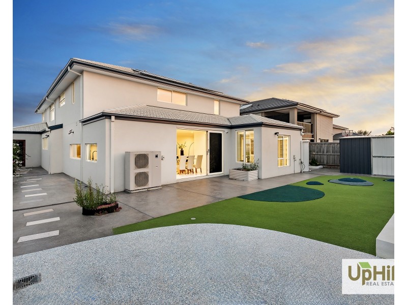 46 Salamanca Drive, Clyde North VIC 3978