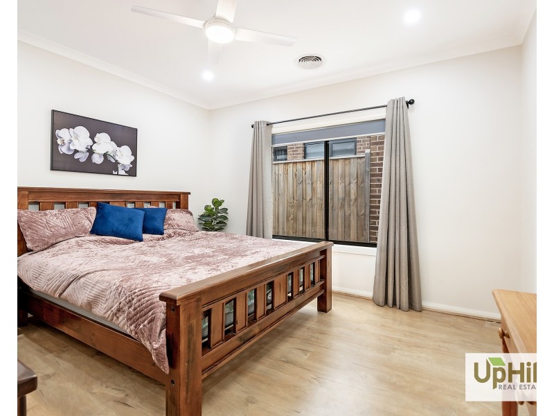 104 Moxham Drive, Clyde North VIC 3978