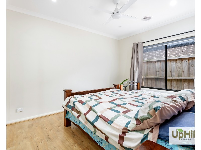 104 Moxham Drive, Clyde North VIC 3978