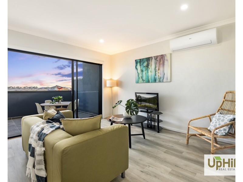 7 Guell Lane, Clyde North VIC 3978