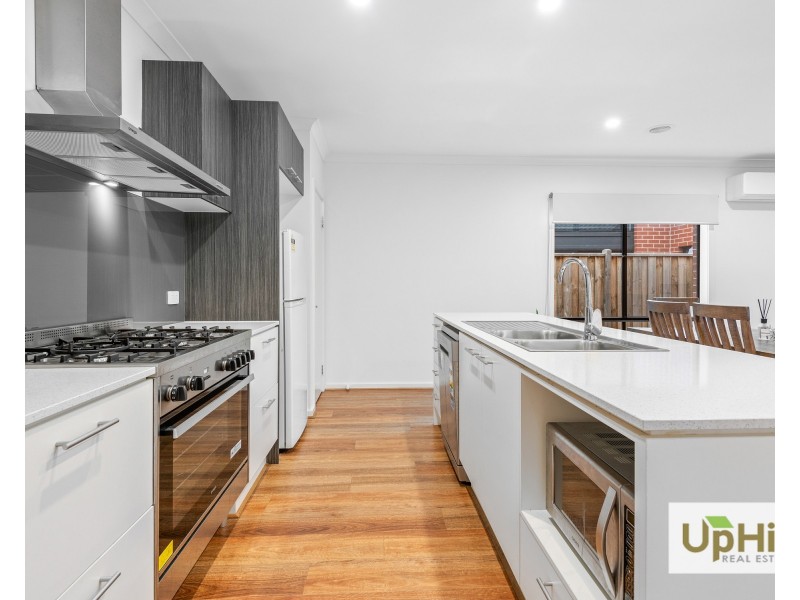 20 Stonemason Road, Clyde North VIC 3978