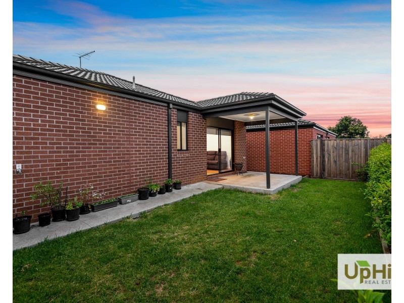 20 Stonemason Road, Clyde North VIC 3978