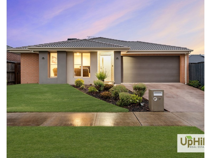 18 Lancelot Avenue, Clyde VIC 3978