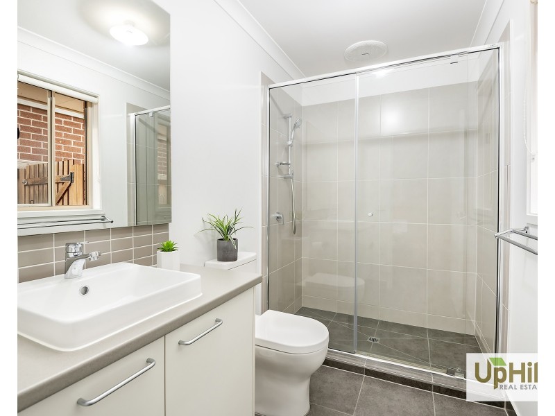 18 Lancelot Avenue, Clyde VIC 3978