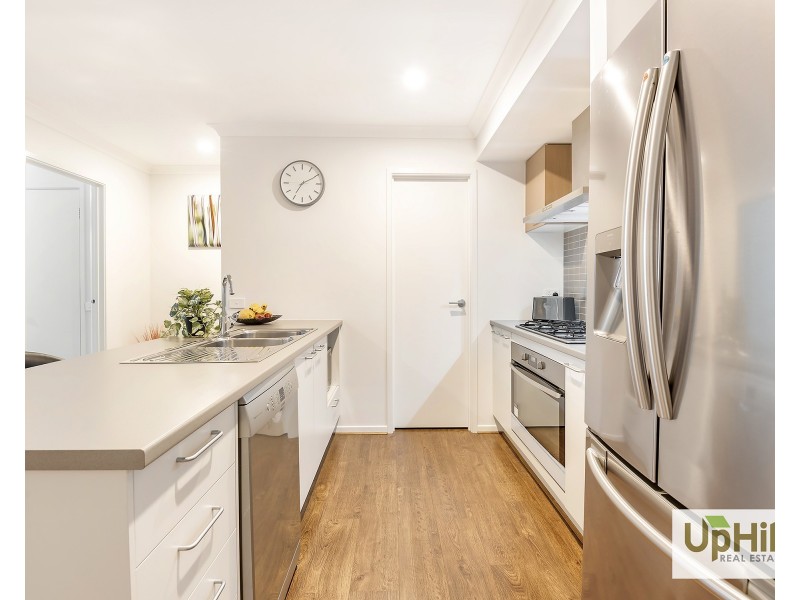 18 Lancelot Avenue, Clyde VIC 3978