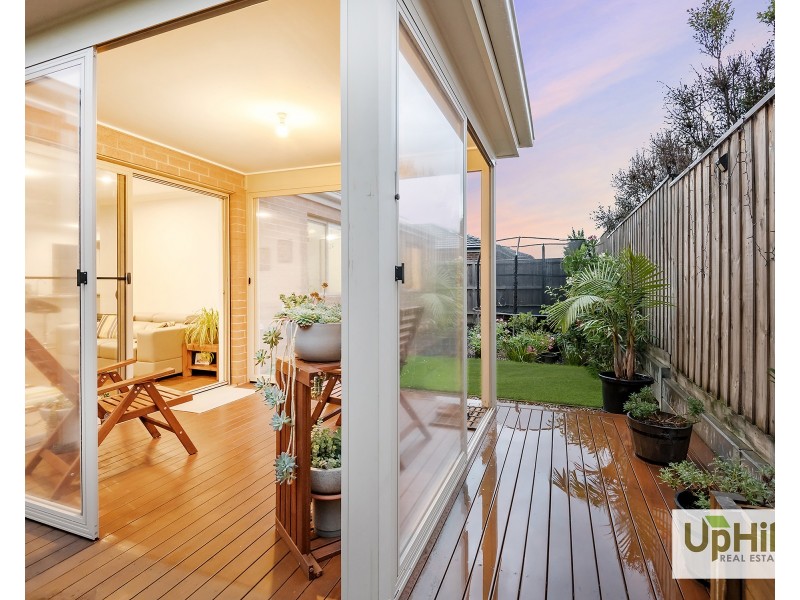 18 Lancelot Avenue, Clyde VIC 3978