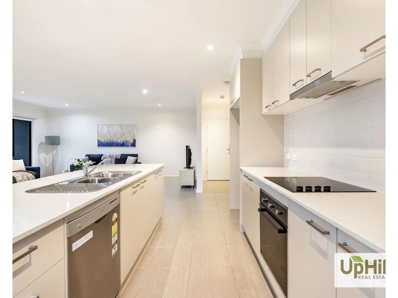 3 Doonhamer Place, Clyde North VIC 3978