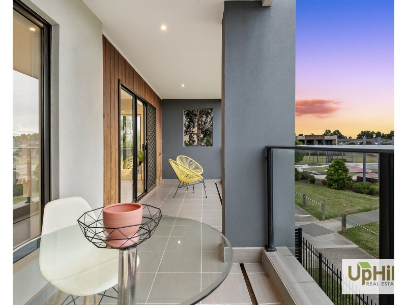 3 Doonhamer Place, Clyde North VIC 3978