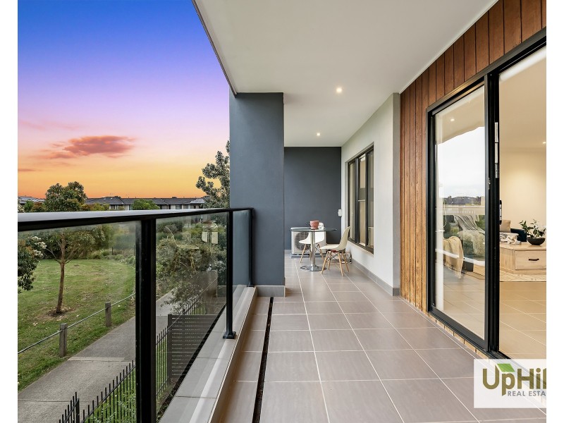 3 Doonhamer Place, Clyde North VIC 3978