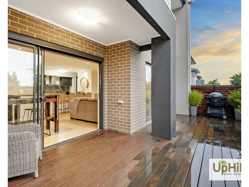 27 Lonarto Avenue, Clyde North VIC 3978